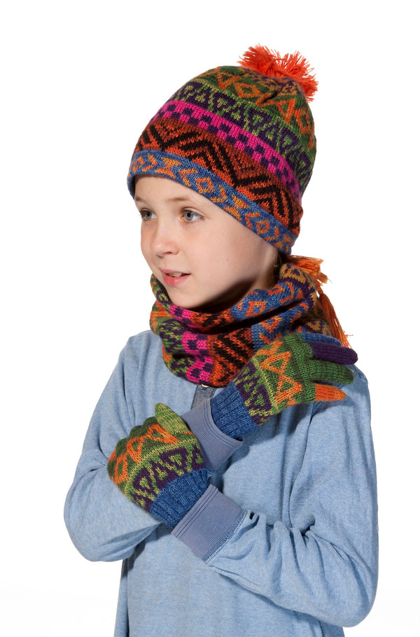 Kinder Mütze AQUARELL für 5-9 Jahre mit Baumwollvlies gefüttert Bommel-Haube